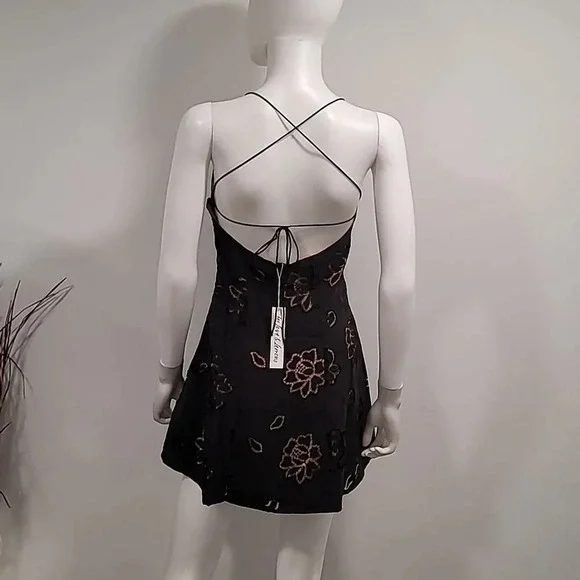 knee length dresses for ladies for Love & Lemons main image 0